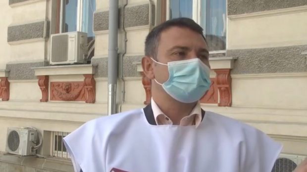 Lider de sindicat, arestat pentru incendiile la comandă de la DGASPC Bacău. Mesajele primite de directorul instituției: ”Gândește-te bine demisia ori înmormântare!”
