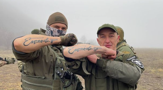 „Am transferat huliganismul în prima linie”. „Măcelarii din Orel” și „Espanola”, două grupuri de ultrași din Rusia, luptă pe frontul din Ucraina