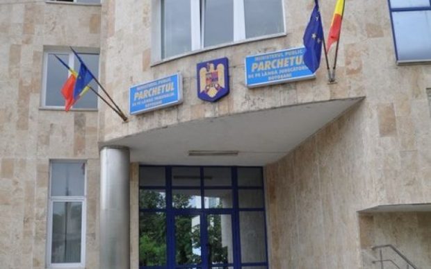 Bărbat din Suceava condamnat după ce a amenințat o procuroare în sala de judecată, iar apoi a căutat-o la serviciu: „Ce duce poliția mai vine, dar ce duce popa nu mai vine”