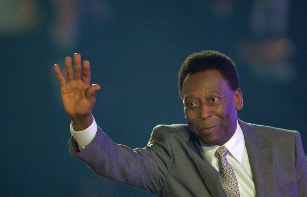 Gafă a CNN după moartea lui Pele. Postul TV l-a confundat pe legendarul brazilian cu un fost fotbalist din Ghana