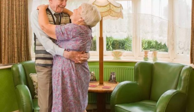 Faceți cunoștință cu cei mai cool pensionari. Ținutele lor fac legea în lumea modei