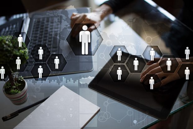 Digitalizarea afacerii: TOP 5 avantaje ale unui program de salarii web based