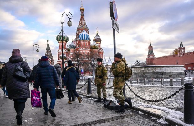 Câți ruși mai sprijină războiul din Ucraina. Rezultatele unui sondaj comandat de Kremlin
