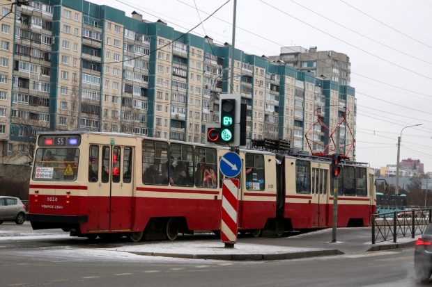 7 moduri neașteptate în care sancțiunile occidentale au afectat viața cotidiană în Rusia