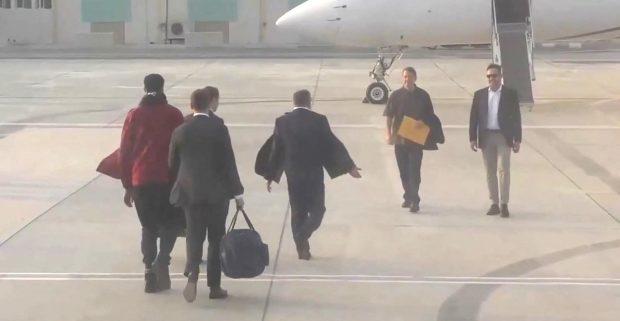 Primele imagini cu schimbul de prizonieri dintre baschetbalista Brittney Griner și traficantul rus de arme Viktor Bout