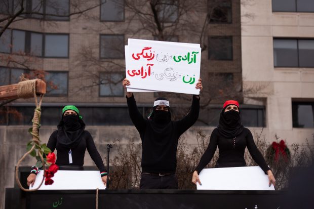 Un fotbalist din Iran, condamnat la moarte, după ce a sprijinit protestele pentru drepturile femeilor