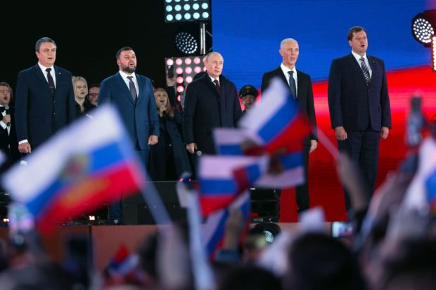 Vladimir Putin i-a decorat pe liderii proruși din Donețk, Luhansk, Zaporojie și Herson