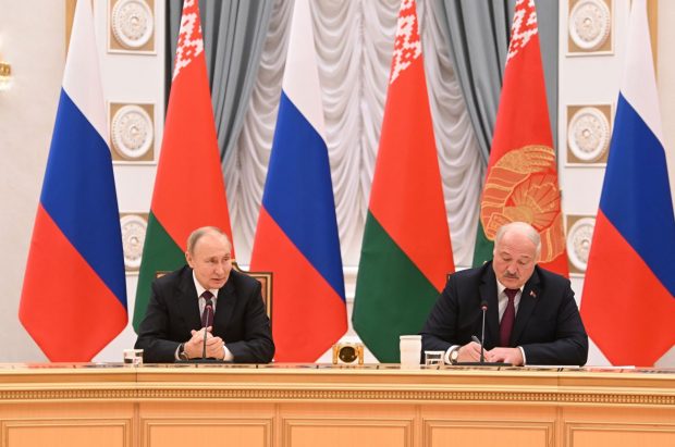 Vladimir Putin, în vizită în Belarus. Ce a discutat liderus rus cu omologul său de la Minsk