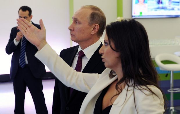 Rușilor li se spune la TV că armata lui Putin a cucerit Kievul în primele șapte zile ale invaziei în Ucraina, apoi a fost dat înapoi ucrainenilor
