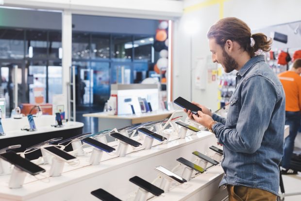 Telefoane mobile la prețuri fără concurență în oferta Flip.ro de azi, 12 decembrie