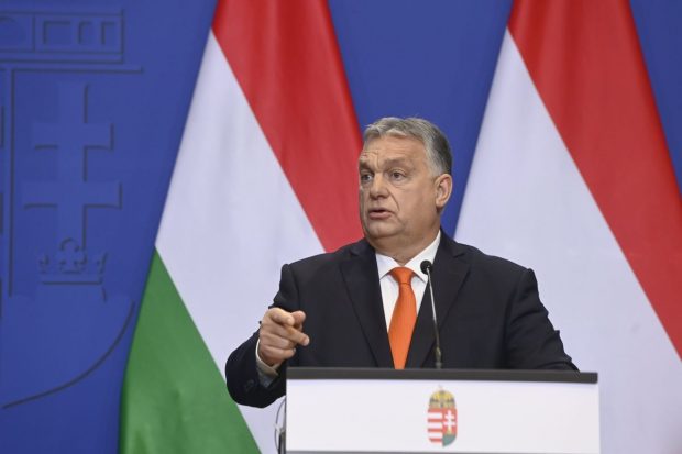 „Drenați mlaștina!”: Viktor Orban vrea dizolvarea Parlamentului European, după scandalul de corupție Qatargate