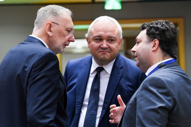 CORESPONDENȚĂ DE LA BRUXELLES. Care este atmosfera în sala de presă în așteptarea deciziei pe Schengen. Jurnalist bulgar: Ce speranțe să mai avem? Uitați-vă la chipul ministrului nostru