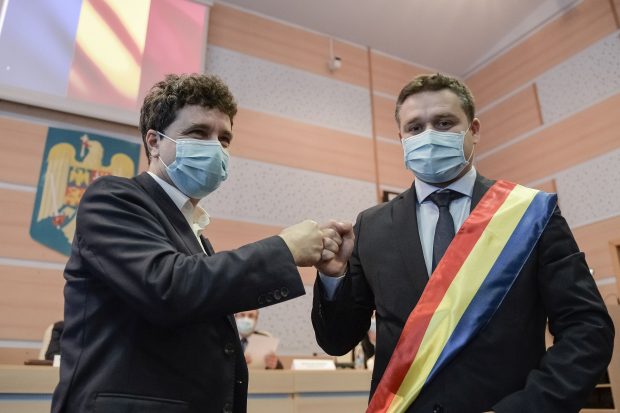 Nicușor Dan, despre cele 10 teme pe care i le-a stabilit PNL: „Astea sunt comentarii politice”