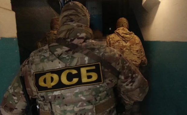Rusia anunță că a reținut un tânăr în Crimeea, acuzat că a sabotat căile ferate din regiune în numele Ucrainei