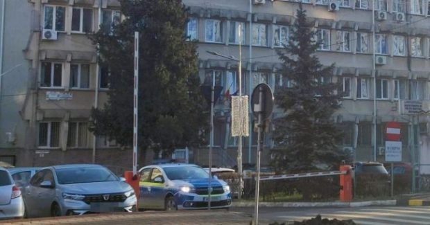 Un bărbat a furat din curtea poliției din Botoșani o mașină reținută pentru expertiză