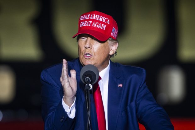 Donald Trump revine pe Facebook și Instagram, la mai bine de doi ani de la suspendare
