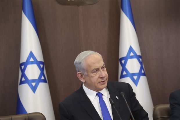 Benjamin Netanyahu susține că a aprobat o cerere de a trimite ajutor umanitar în Siria. Damascul neagă că ar fi solicitat sprijin