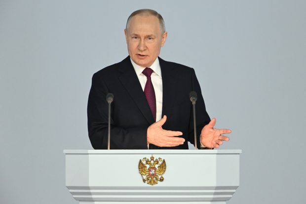 Dmitri Peskov spune că este cam devreme pentru a spune dacă Putin va candida din nou la alegerile din 2024