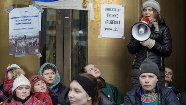 Greta Thunberg și zeci de activişti pentru mediu au blocat intrările în Ministerul norvegian al Energiei. Motivul protestului