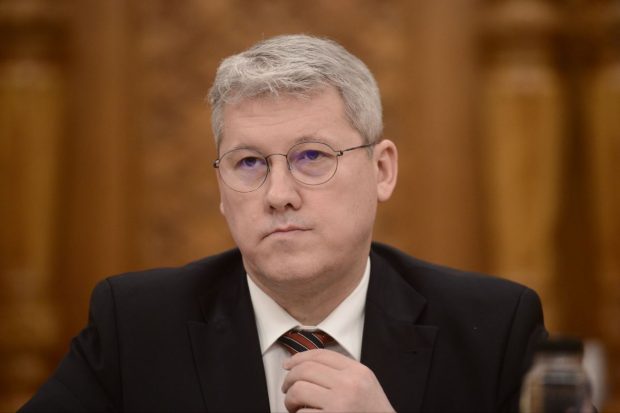 Șapte ONG-uri solicită demisia lui Cătălin Predoiu pe care-l acuză de „o încercare de mușamalizare a unei intervenții politice în justiție”