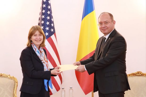 Kathleen Kavalec, noua ambasadoare a SUA în România, a ajuns la București