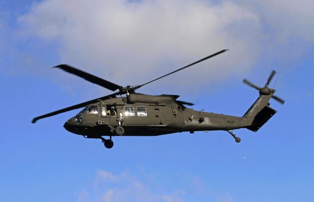 Două persoane au murit după ce un elicopter al Gărzii Naționale s-a prăbușit pe o autostradă din Alabama