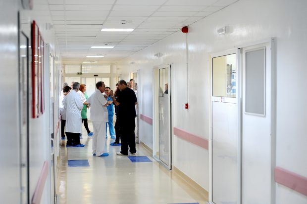 ARESTAREA MEDICULUI DE LA IAȘI. Apel al președintelui Societății Cardiologilor: ”Facem mari eforturi să salvăm vieți. Sunt 10 județe cu mai puțin de 10 cardiologi în tot județul! Generalizările sunt nedrepte”