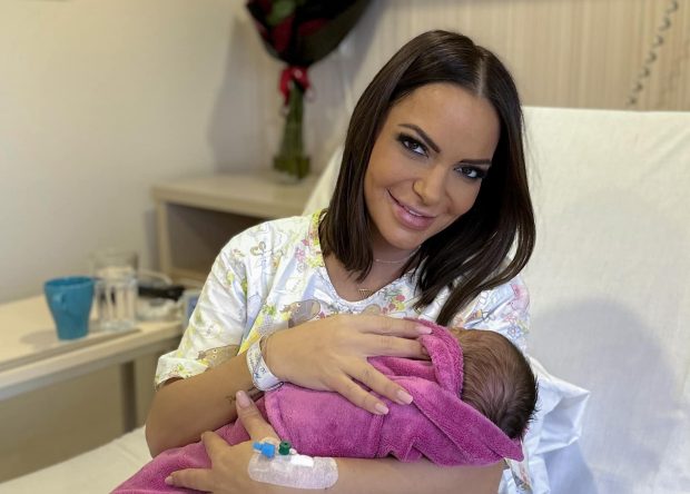 Când își va boteza Andreea Antonescu cea de-a doua fetiță: „Are un nume care o reprezintă 100%, l-am ales împreună cu tatăl ei”