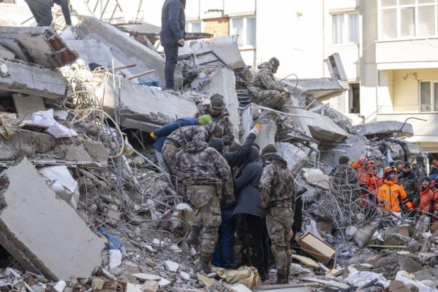 LIVETEXT: Peste 11.000 de morți, în Turcia și Siria, în urma cutremurului de luni. Ajuns la locul dezastrului, Erdogan recunoaște problemele cu intervenția salvatorilor