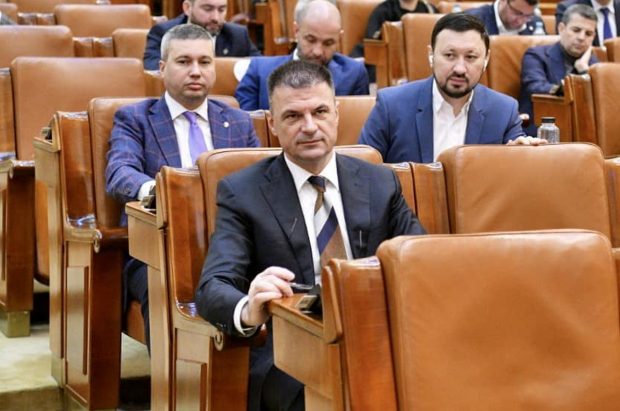 Deputatul PNL Mircea Roşca a scăpat de acuzațiile de corupţie după ce faptele s-au prescris