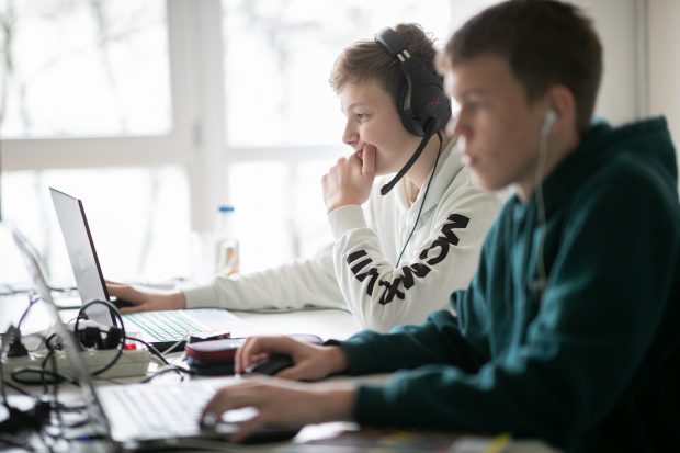 Refugiatele din Timișoara care au reușit să pună pe picioare o școală pentru elevii ucraineni. „Aici am ajuns ca fugari, dar am rămas, că părinții mei au găsit ceva interesant la oraș”