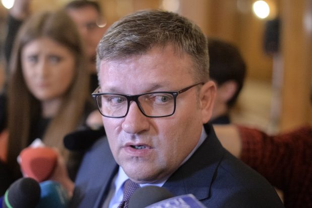 Nicolae Ciucă, întrebat despre episoadele în care Marius Budăi suna noaptea femei, dezvăluite de Libertatea: „Voi discuta și cu dumnealui acest subiect”