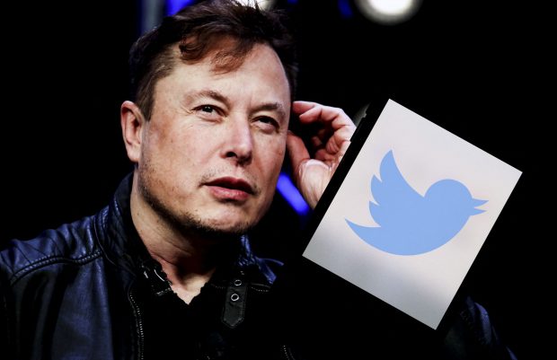 Elon Musk a plătit personal abonamentul unor personalități de pe Twitter. Ronaldo, Beyonce sau Trump au rămas fără bifa albastră