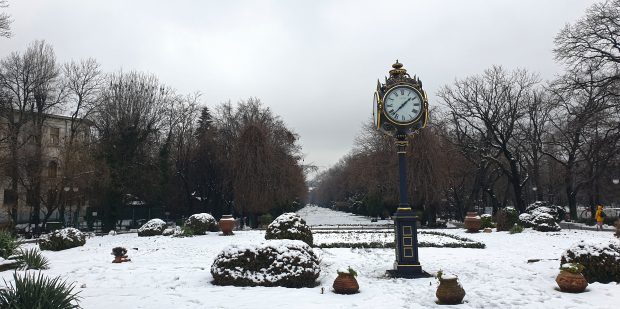 Cod galben de ger în 13 județe din centrul și nord-estul țării. Temperaturile scad noaptea până la -25 de grade. Cum va fi vremea la București