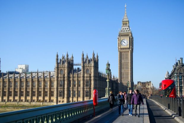Timpul s-a oprit în loc la Londra. Big Ben nu a mai anunțat ora exactă