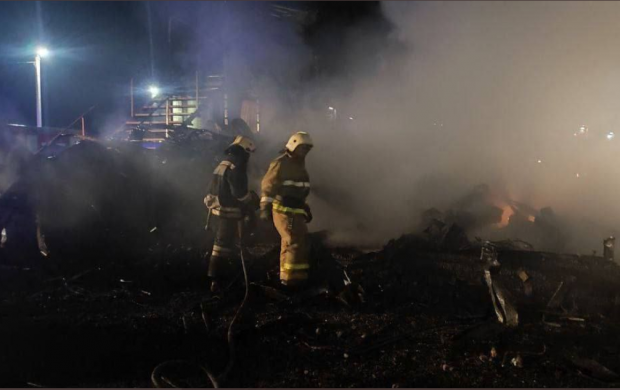 Incendiu la o locuință unde erau cazați muncitori în construcţii din Crimeea. Cel puțin 8 morți