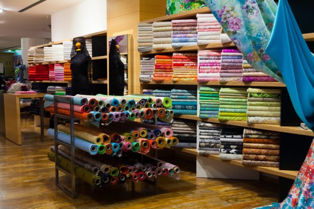 Care sunt tipurile de materiale textile folosite în confecţii