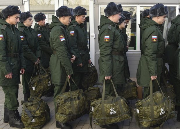 Rusia plănuiește să mobilizeze până la o jumătate de milion de soldați în plus, spune un oficial ucrainean