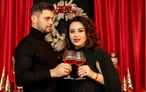 Ce mesaj a primit Oana Roman de la Marius Elisei. Vedeta a răbufnit: „Îmi dă și el termene, drăguțul de el”