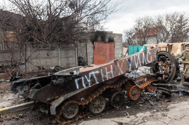 Peste 15.000 de soldați ruși au fost uciși în Ucraina în primul an al războiului, confirmă o analiză independentă