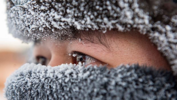 Cum arată un bloc din China, după ce un rezident a uitat ușa deschisă la -40 de grade Celsius – VIDEO