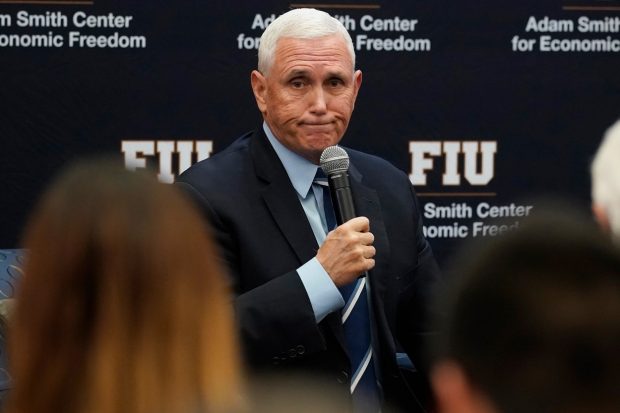 FBI a făcut percheziții la locuința lui Mike Pence din Indianapolis, în cadrul anchetei privind documentele clasificate