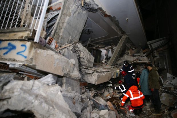 Cel puțin 4.300 de morți în Turcia și Siria, după cutremurul devastator de 7,8 grade. Bilanțul victimelor continuă să crească