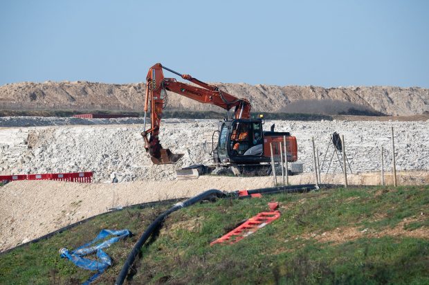 Canalul Bâstroe din Delta Dunării a fost adâncit cu circa 2,5 metri, anunță Kievul. România se opune acestor lucrări