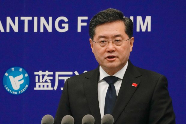 China spune că este „foarte îngrijorată” de conflictul din Ucraina și cere țărilor în cauză „să înceteze imediat să mai toarne gaz pe foc”