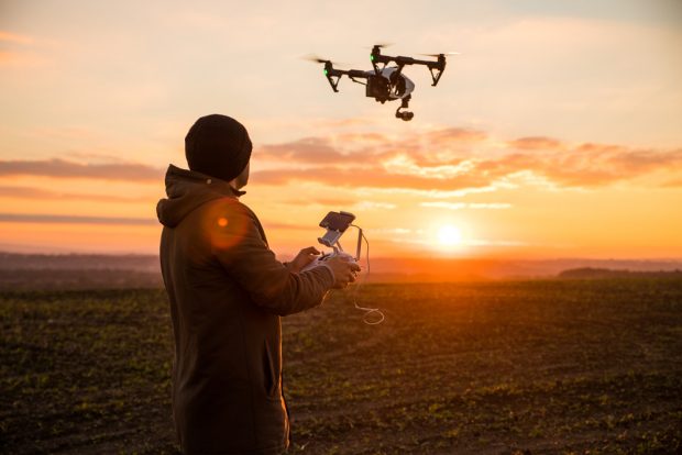 Noi reglementări privind folosirea dronelor, valabile din 2023