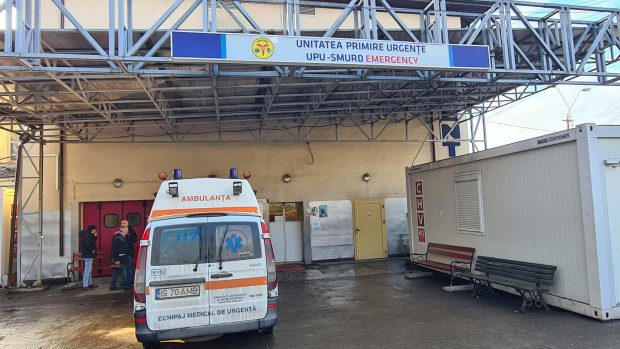 Medici acuzați că luau dispozitive medicale de la decedați și le montau pacienților. Zeci de percheziții în țară. 170 de pacienți, implicați în dosar