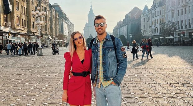 Imagine Stire Liviu Teodorescu și soția lui au aflat sexul bebelușului. Ce nume va purta primul lor copil. „Am avut emoții la ecografie” | 2review.ro