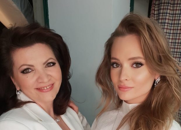 Imagine Stire Reacția Ginei Matache, după ce fiica ei Oana a confirmat despărțirea de soț și s-a filmat alături de noul iubit. „Aveți grijă ce psihiatru alegeți” | 2review.ro