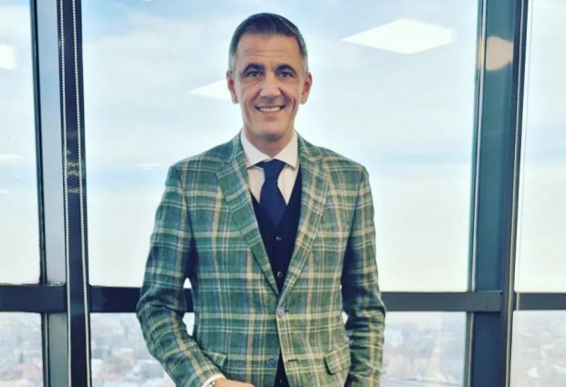 Imagine Stire Cosmin Cernat revine pe micul ecran. Ce emisiune va prezenta și la ce post TV | 2review.ro